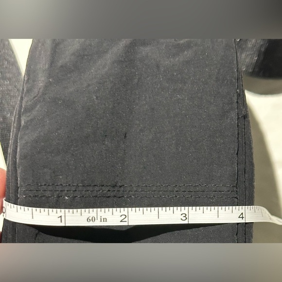 ⭐️Like New⭐️ Uniqlo: Mini Shoulder Bag - Picture 6 of 9